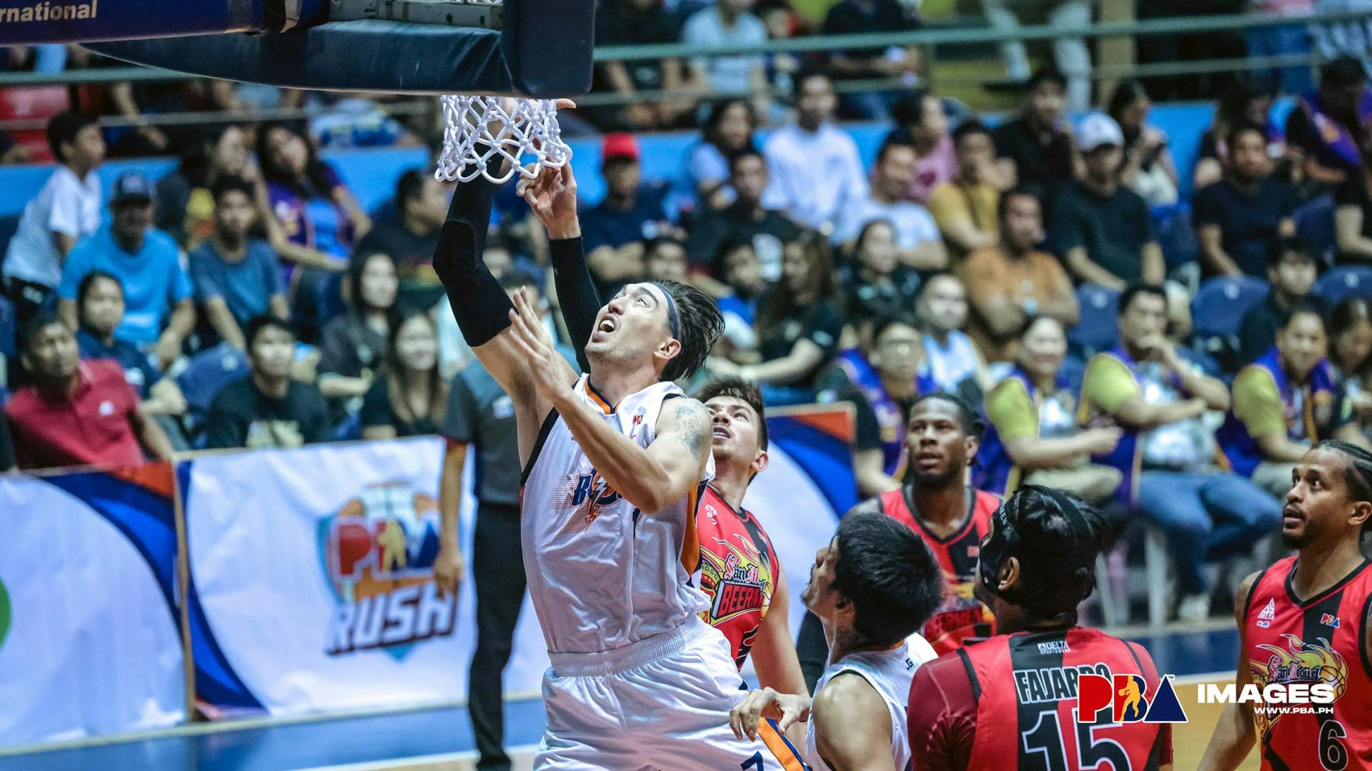 PBA: Cliff Hodge is Player of the Week after helping Meralco zap no. 1 San Miguel